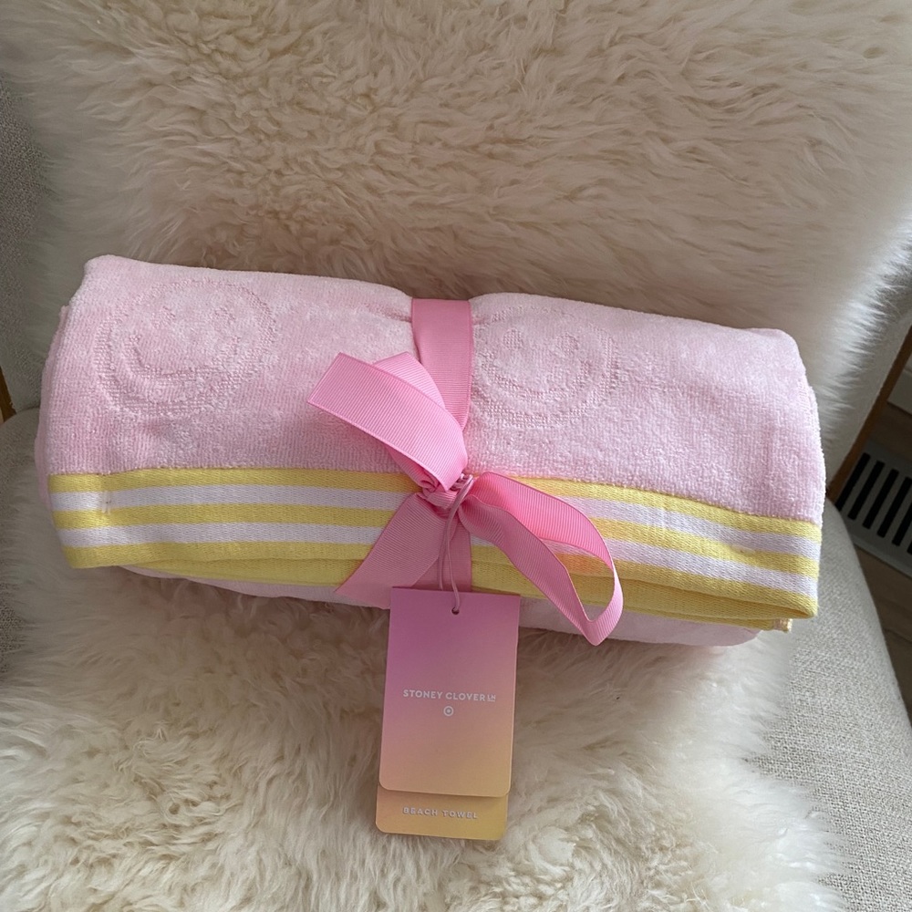 STONEY CLOVER LANE x TARGET pink smiley face towel